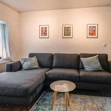 Awesome In Dagebuell-fahretoft With Kitchen Holiday home