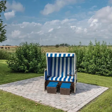Holiday home Awesome In Dagebuell-fahretoft With Kitchen *