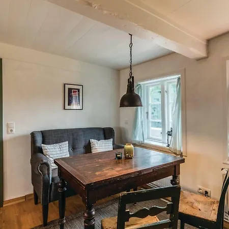Awesome In Dagebuell-fahretoft With Kitchen * Dagebuell